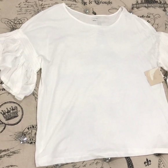 14th & Union Ruffle Sleeve Tee - Picture 5 of 6